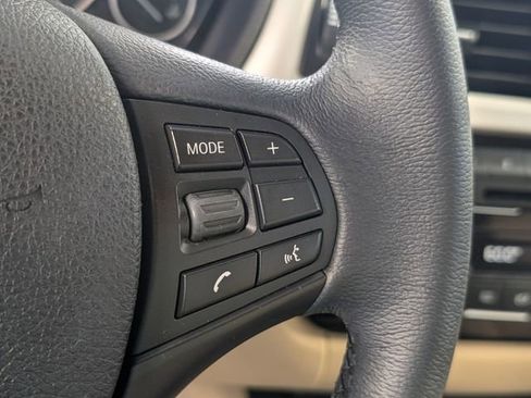 Used 2018 BMW 320i Sedan image 21