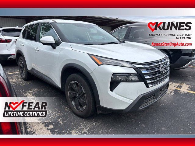 Used 2024 Nissan Rogue SV FWD image 1