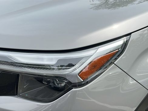 Certified 2025 Subaru Forester Limited AWD/4WD image 9