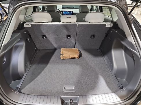 New 2026 Hyundai Kona SEL Premium image 12