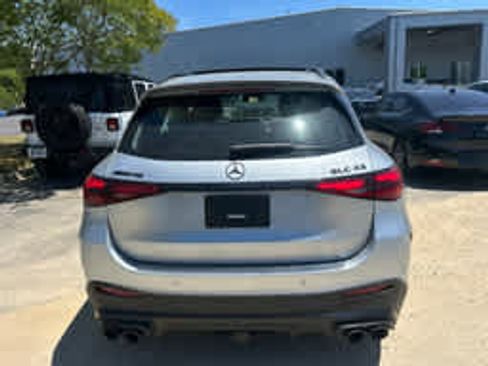 Used 2024 Mercedes-Benz GLC 43 AMG 4MATIC image 9