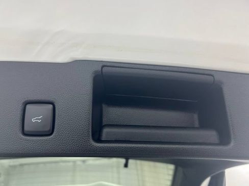 Used 2023 Ford Escape ST-Line w/ Tech Pack #1 AWD/4WD image 11