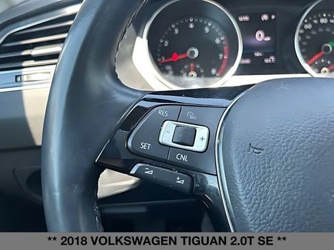 Used 2018 Volkswagen Tiguan SE w/ 3rd Row Seat Package AWD/4WD image 29