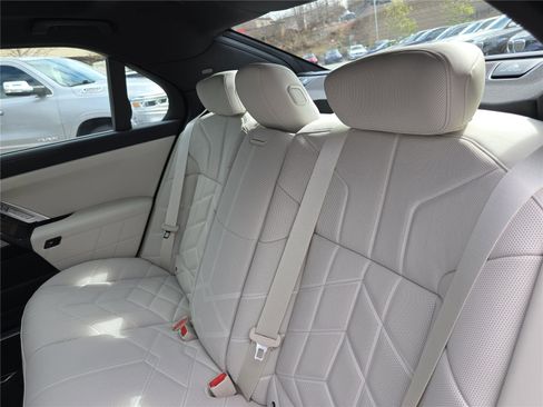 New 2026 BMW 760i xDrive w/ Executive Package image 15