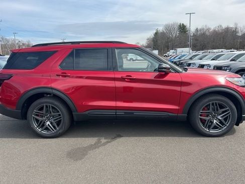 New 2026 Ford Explorer ST image 8