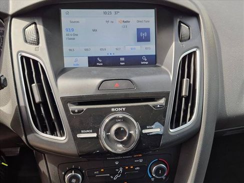 Used 2018 Ford Focus SE FWD image 15