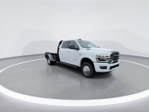 Used 2025 RAM 3500 Big Horn w/ Laramie Trim Package AWD/4WD image 4