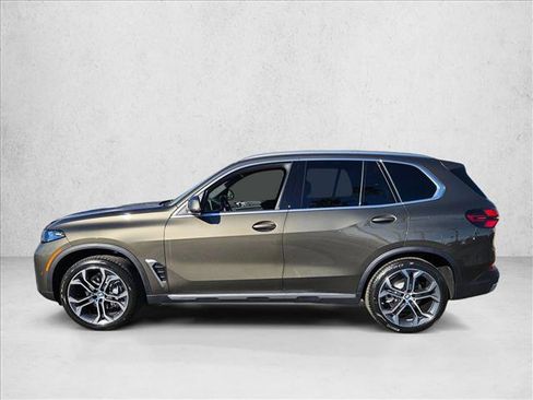 New 2026 BMW X5 sDrive40i RWD image 5