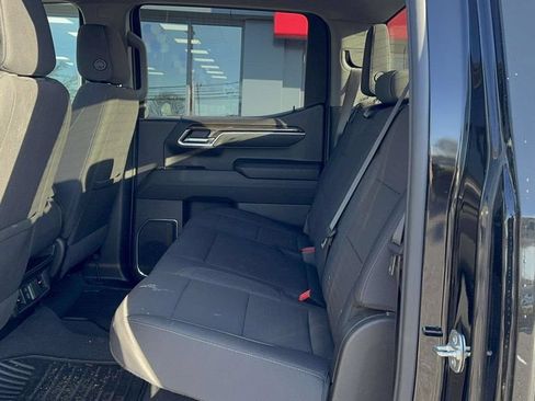 Used 2025 Chevrolet Silverado 1500 LT AWD/4WD image 13