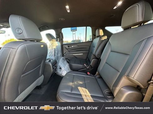 New 2026 Chevrolet Traverse LT w/ Driver Confidence Package FWD image 25