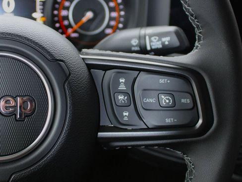 New 2026 Jeep Gladiator Sport AWD/4WD image 23