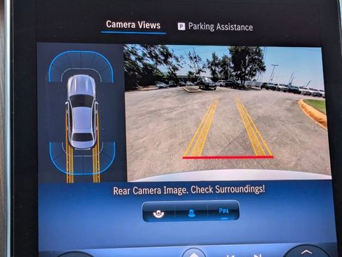 Used 2025 Mercedes-Benz C 300 Sedan image 14