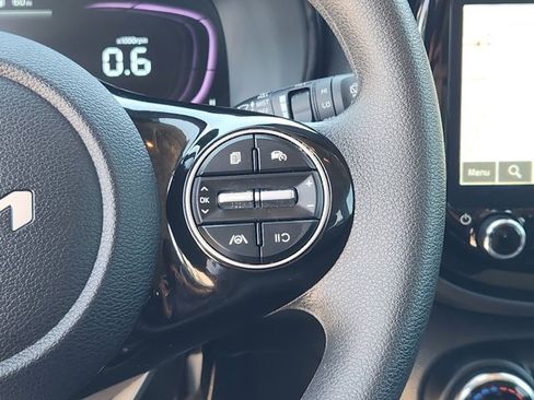 Certified 2025 Kia Soul S image 29