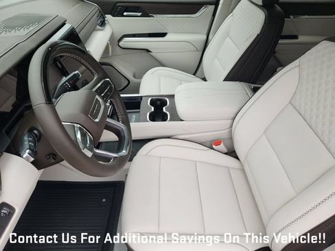 New 2026 GMC Acadia Denali w/ Super Cruise Package FWD image 9