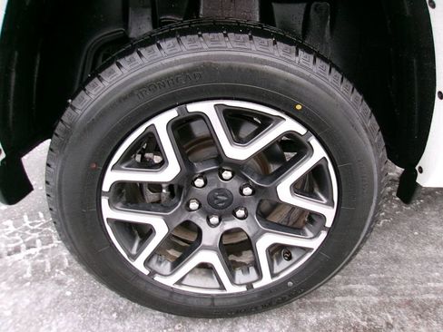 Certified 2025 RAM 1500 Laramie image 19