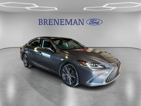 Used 2023 Lexus ES 350 w/ Premium Package FWD image 3