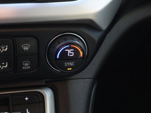 Used 2021 GMC Acadia SLT w/ Premium Package image 33