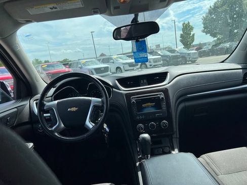 Used 2016 Chevrolet Traverse LT FWD image 7