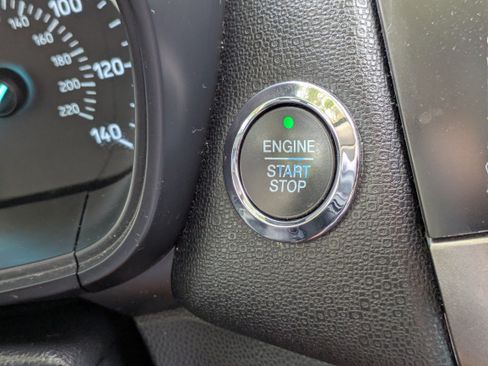 Used 2021 Ford EcoSport SE w/ SE Convenience Package FWD image 29