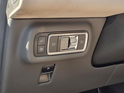 New 2025 Lincoln Nautilus Reserve w/ Jet Appearance Package image 16