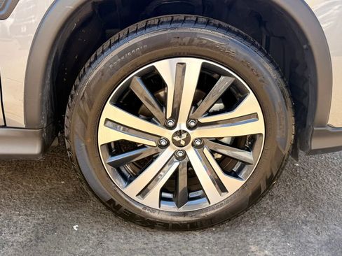 Used 2025 Mitsubishi Outlander Sport AWD image 29