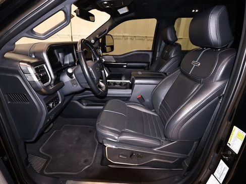 Certified 2025 Ford F350 Platinum AWD/4WD image 13