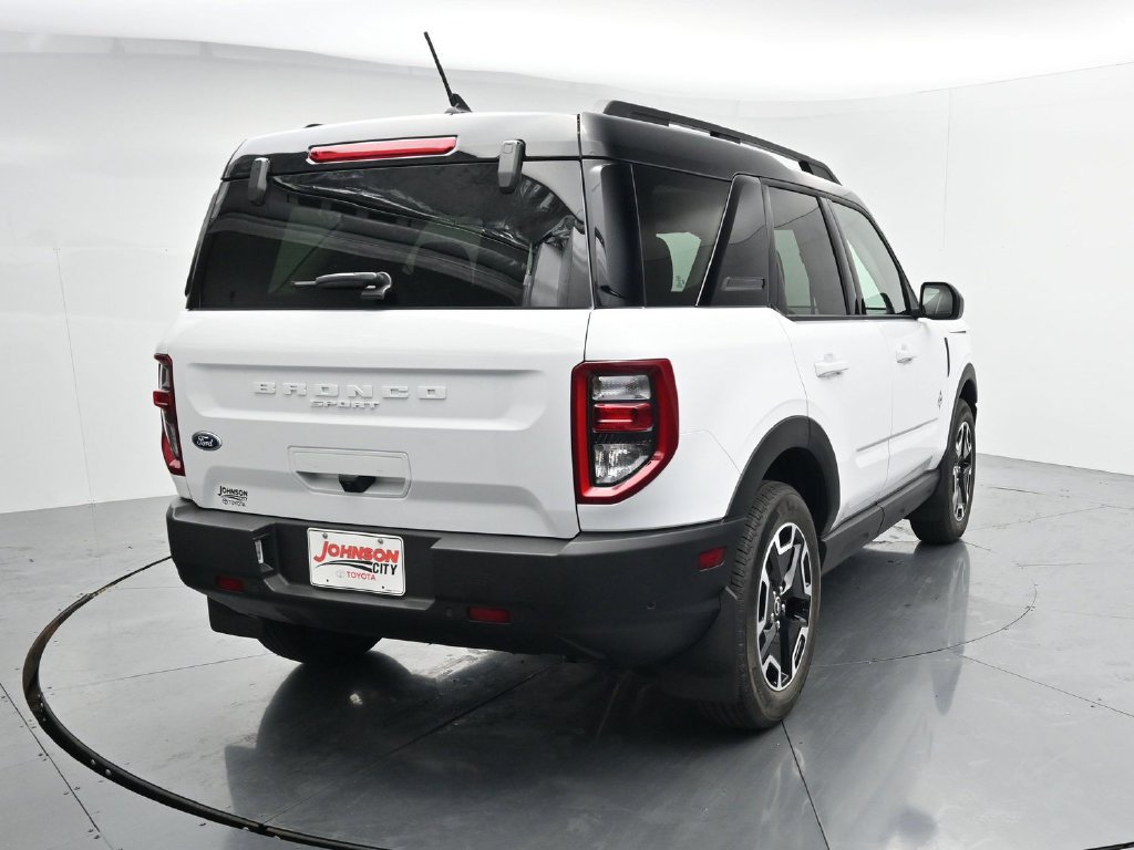 Used 2021 Ford Bronco Sport Outer Banks AWD/4WD image 6