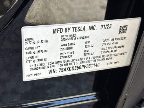 Used 2023 Tesla Model X Standard Range image 27