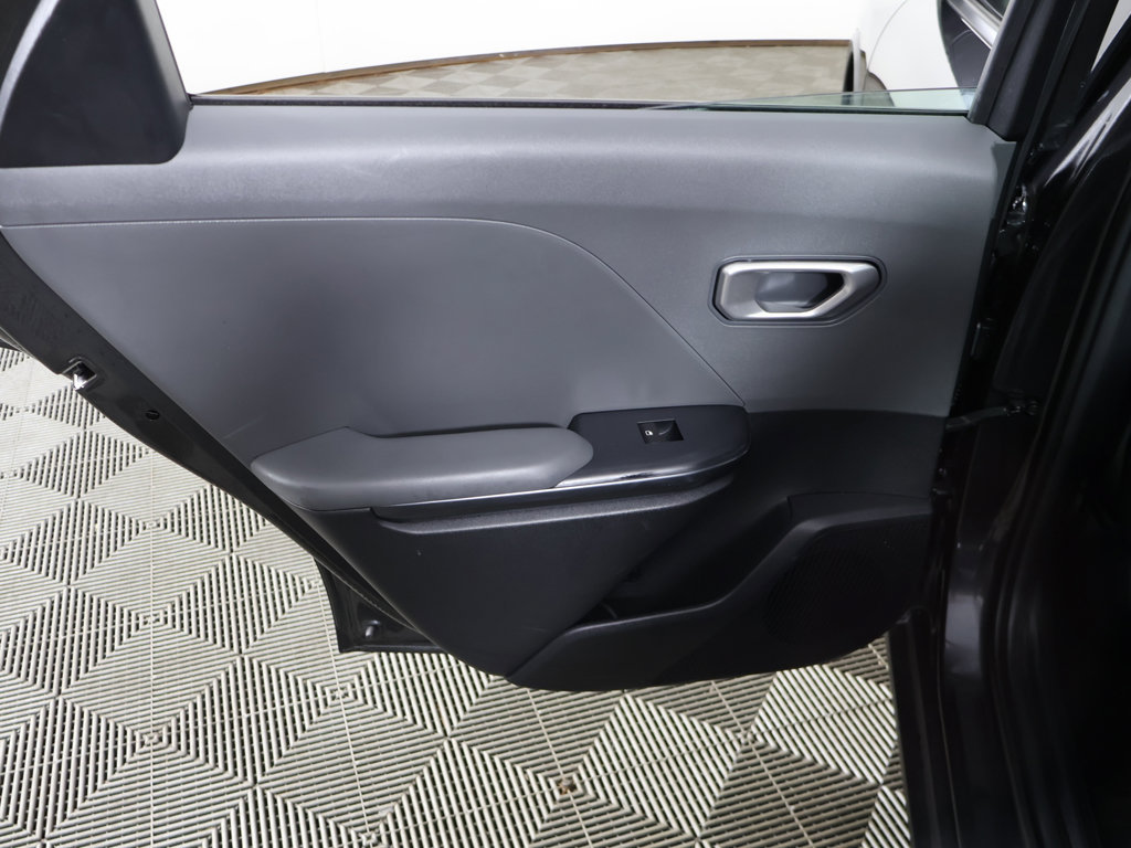 Used 2025 Kia K4 FWD image 21