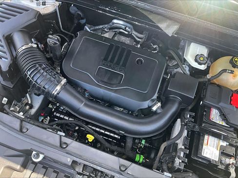 Used 2023 GMC Acadia Denali FWD image 32