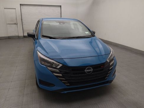 Used 2025 Nissan Versa SR FWD image 14