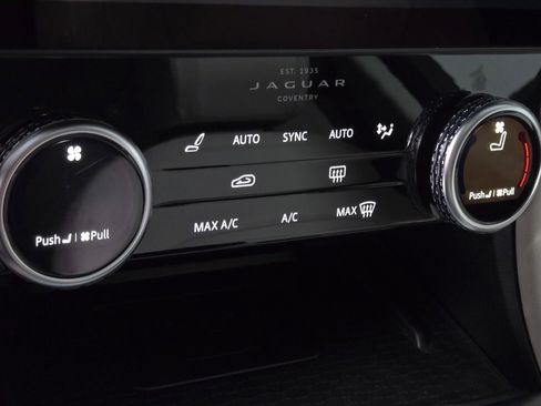 Used 2023 Jaguar F-PACE S image 29