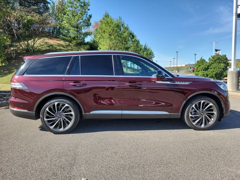 Used 2022 Lincoln Aviator Reserve w/ Equipment Group 201A image 25