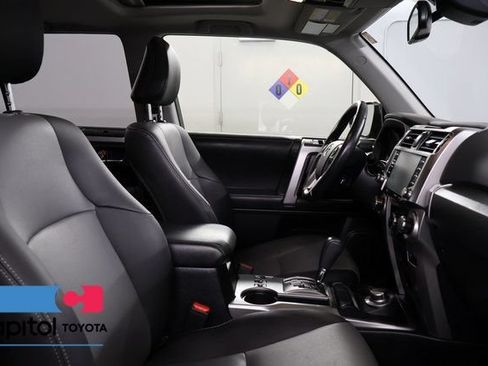 Certified 2023 Toyota 4Runner SR5 Premium w/ Moonroof Package AWD/4WD image 31