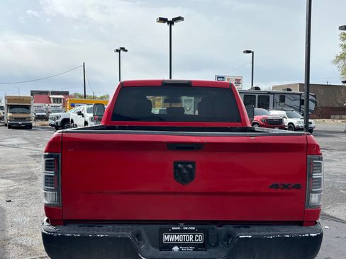 Used 2017 RAM 2500 Tradesman w/ Chrome Appearance Group AWD/4WD image 4