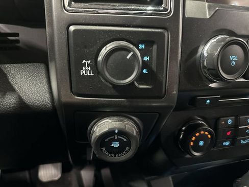 Used 2018 Ford F150 XLT w/ Equipment Group 302A Luxury AWD/4WD image 34