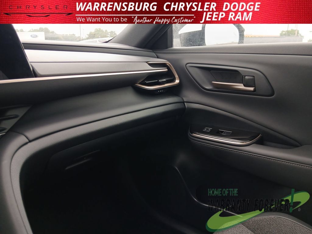 Used 2024 Toyota Crown AWD/4WD image 28