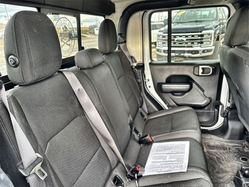 Used 2023 Jeep Gladiator Willys image 21