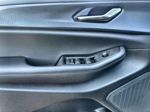 New 2025 Jeep Grand Cherokee L Laredo w/ Luxury Tech Group I image 15