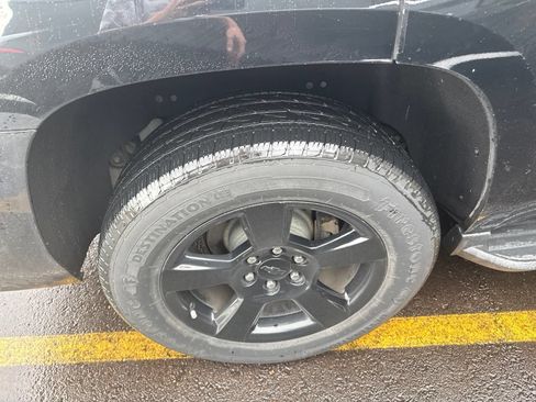 Used 2019 Chevrolet Tahoe LT RWD image 10