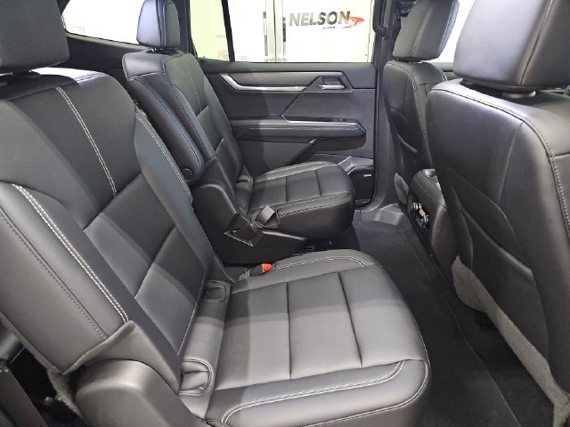 Used 2026 GMC Acadia Elevation w/ Black Edition FWD image 32