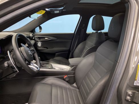 Used 2024 Alfa Romeo Tonale Veloce image 9