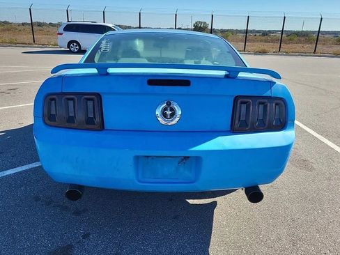 Used 2007 Ford Mustang Premium image 3