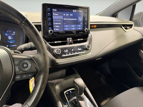 Used 2022 Toyota Corolla SE FWD image 19