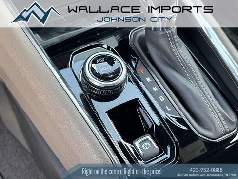 Used 2026 GMC Canyon Denali AWD/4WD image 28