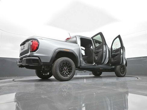 New 2026 GMC Canyon Elevation w/ Convenience Package image 44