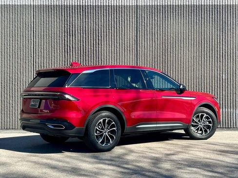 New 2026 Lincoln Nautilus Premier image 6