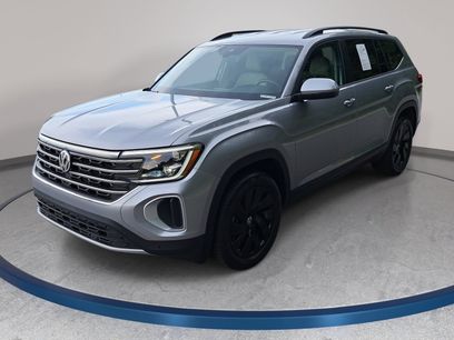 Certified 2026 Volkswagen Atlas SE w/ Black Wheel Package
