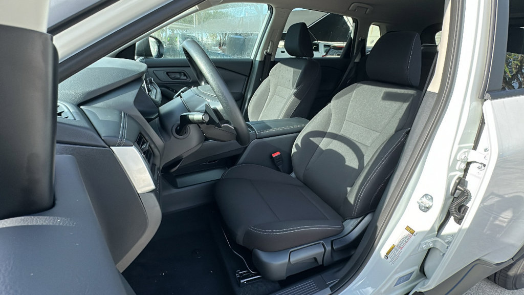 Certified 2025 Nissan Rogue S AWD/4WD image 28