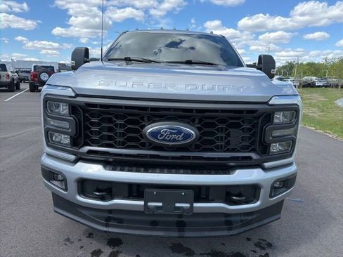 Used 2023 Ford F250 XL w/ STX Appearance Package AWD/4WD image 3